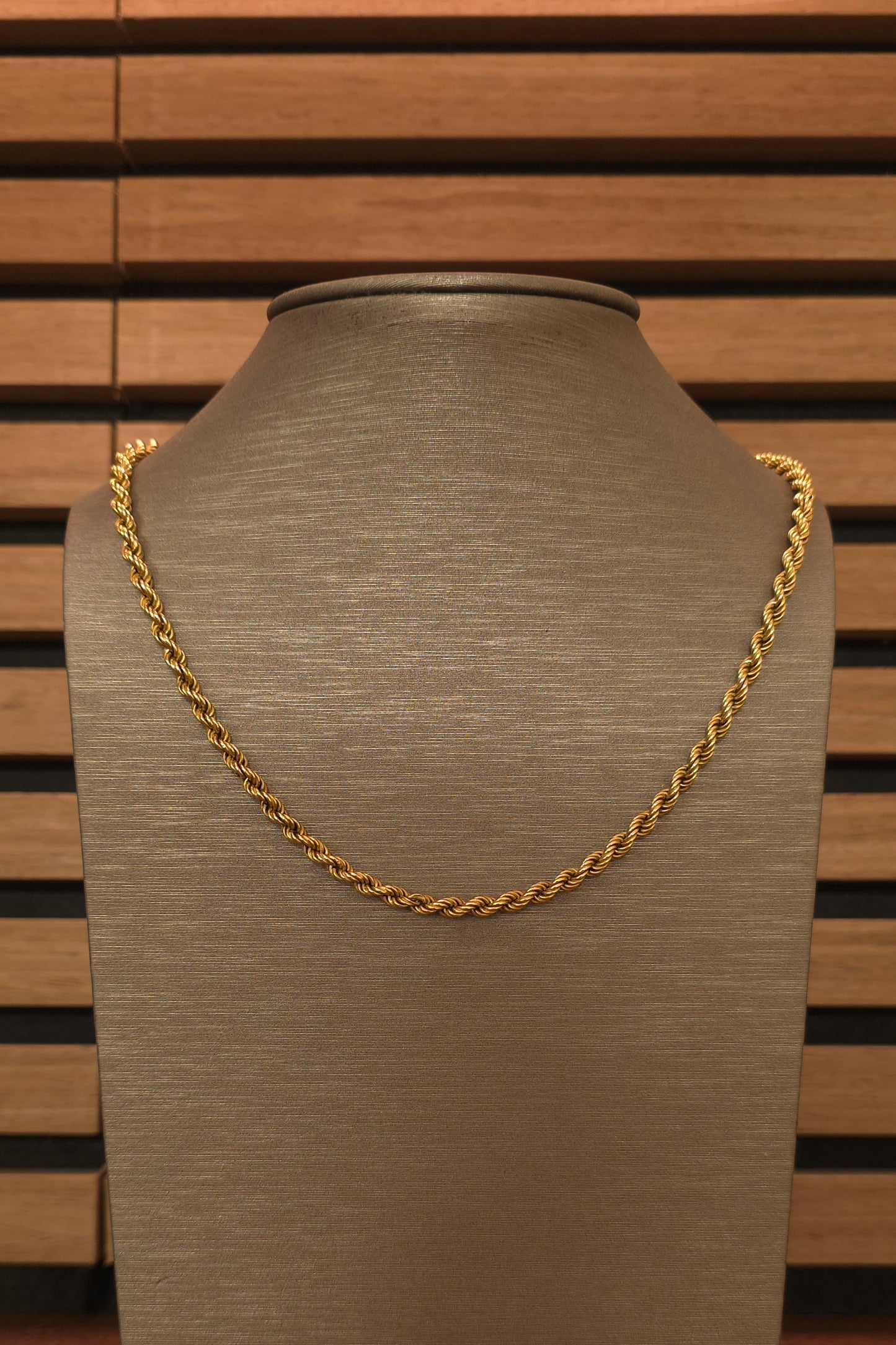 VDV017 Gouden Collier